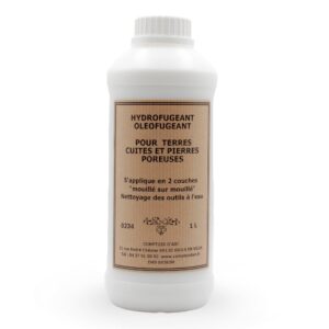 Ce produit permet de traiter et réchauffer les couleurs des terres cuites poreuses.